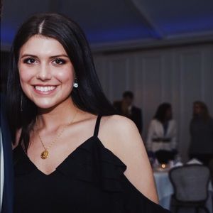 Meet your Posher, Maddalynn